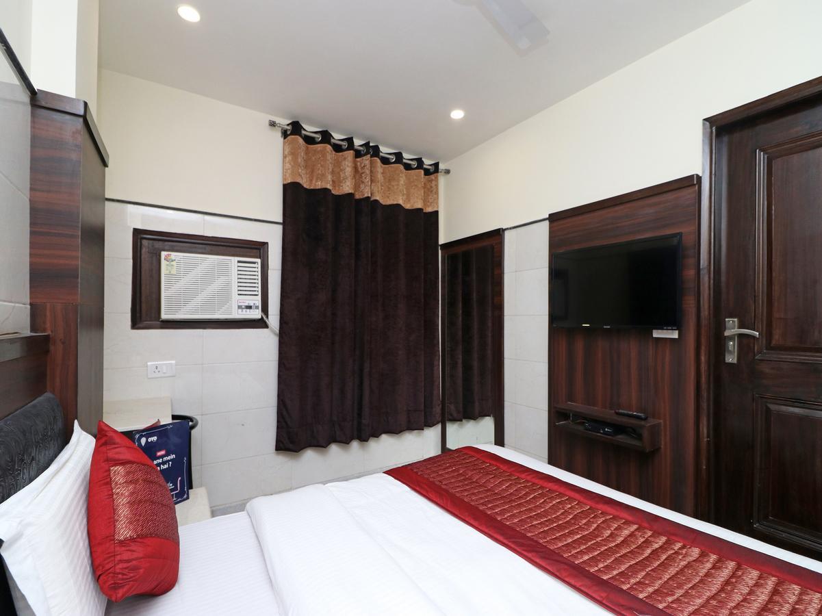 Oyo 11594 Hotel Tvs Нью-Делі Екстер'єр фото